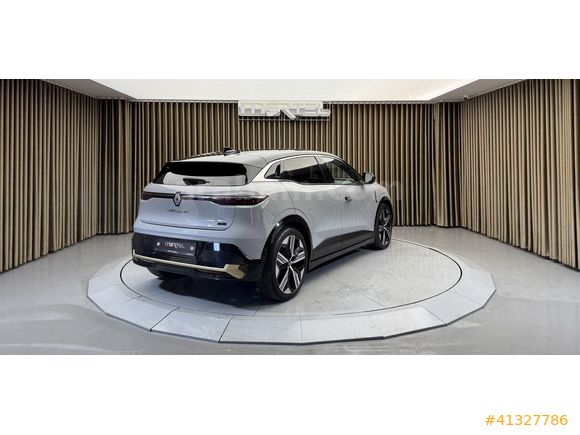 BOYASIZ,ÇİFT RENK,OTONOM,BEJ DERİ,K ISITMA EV60 E-TECH MEGANE