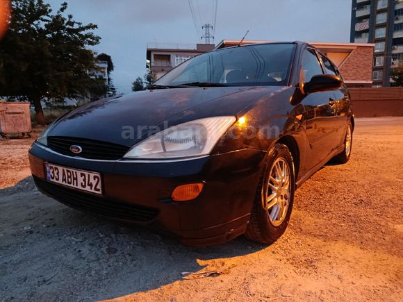 Sahibinden Ford Focus 1.6 Ghia 2000 Model