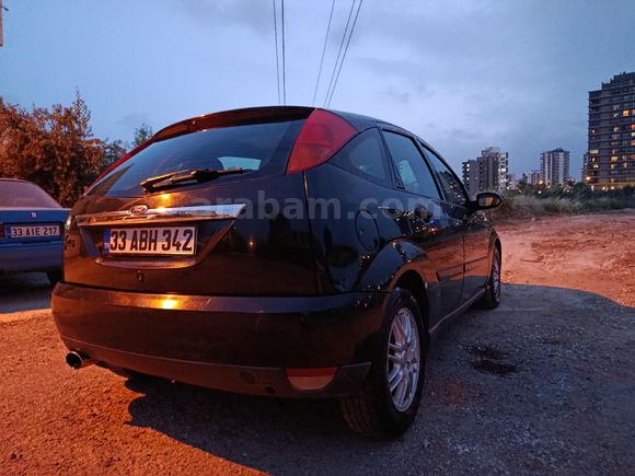 Sahibinden Ford Focus 1.6 Ghia 2000 Model