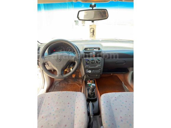 Sahibinden Opel Corsa 1.2 Swing 2000 Model 