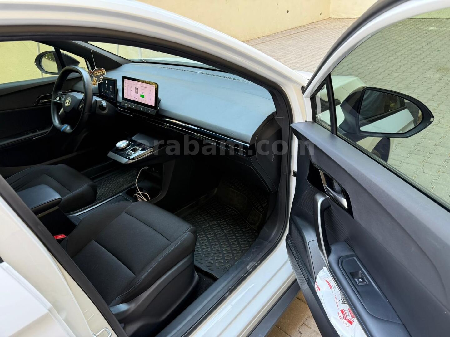 Sahibinden MG MG4 Comfort 2023 Model Sinop 70.000 km Beyaz 7