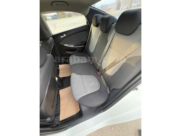 Accent Blue 1.6 CRDI OTOMATİK 1 BOYA HARİCİ HATASIZ 
