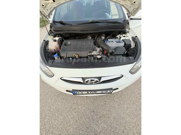 Accent Blue 1.6 CRDI OTOMATİK 1 BOYA HARİCİ HATASIZ 