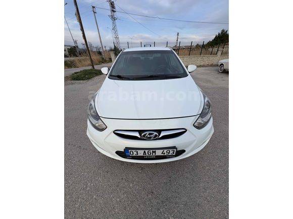 Accent Blue 1.6 CRDI OTOMATİK 1 BOYA HARİCİ HATASIZ 