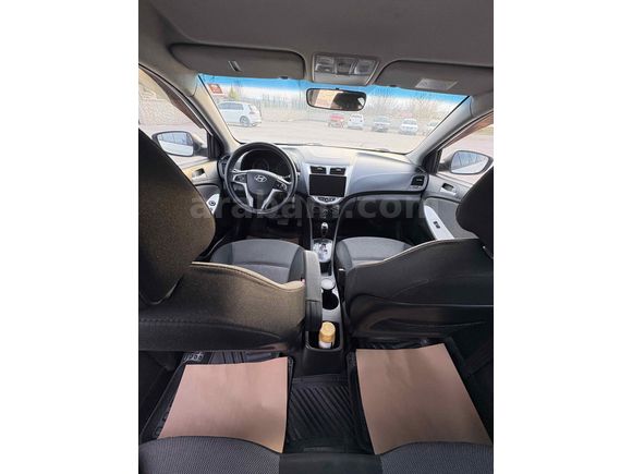 Accent Blue 1.6 CRDI OTOMATİK 1 BOYA HARİCİ HATASIZ 