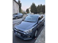 Sahibinden Hyundai i20 1.4 CRDi Jump 2018 Model  220.000 km Gri (titanyum)