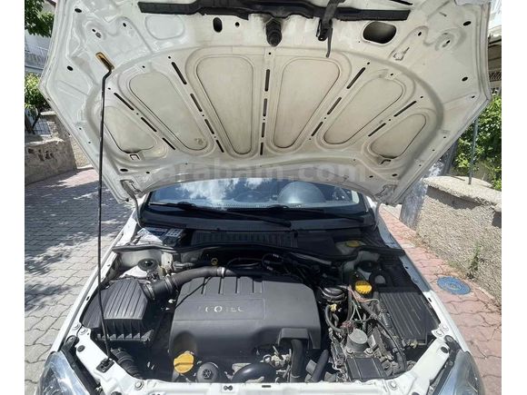 Sahibinden Opel Corsa 1.3 CDTI Cosmo 2005 Model 