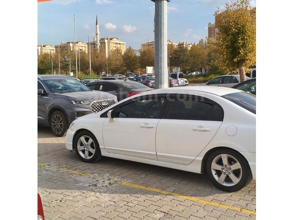 Sahibinden Honda Civic 1.6i VTEC Premium 2010 Model