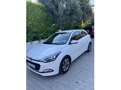 Sahibinden Hyundai i20 1.2 MPI Style 2017 Model temiz düşük km