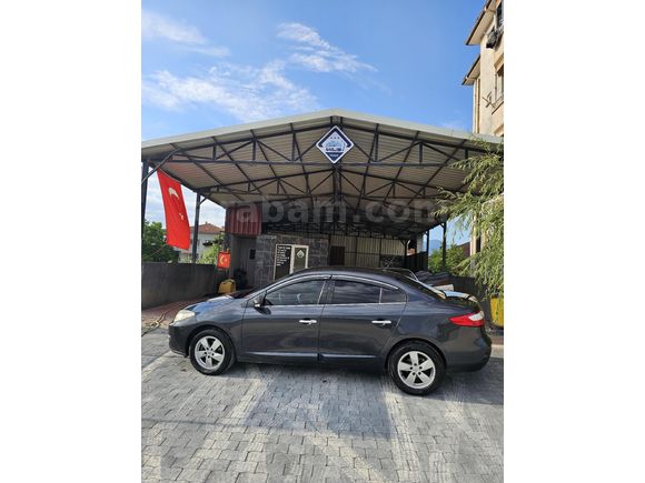Sahibinden Renault Fluence 1.5 dCi Dynamique 2011 Model  230.000 km Siyah