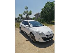 Öğretmenden 2 Lokal Boyalı Megane 3