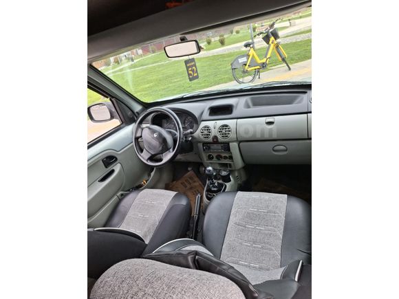 Sahibinden Renault Kangoo 1.5 dCi Expression 2006 Model  327.000 km Gri (metalik)