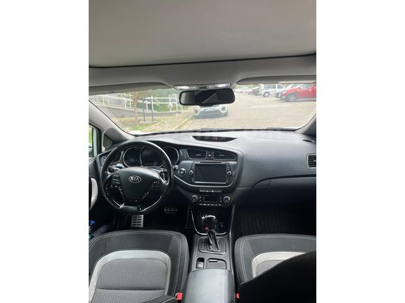 Sahibinden Kia Ceed 1.6 CRDi Premium 2013 Model