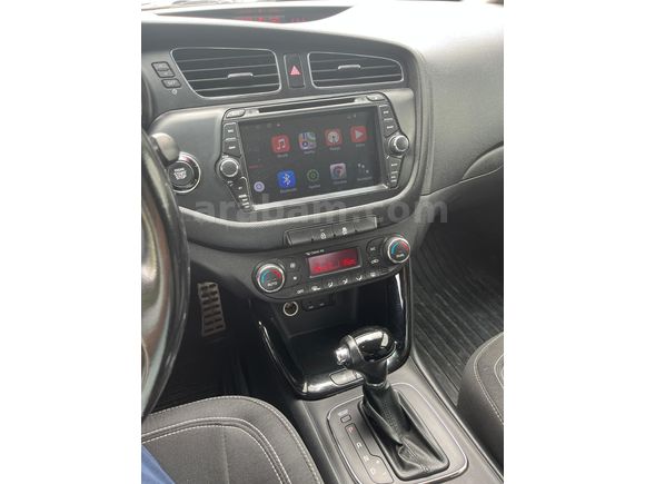 Sahibinden Kia Ceed 1.6 CRDi Premium 2013 Model