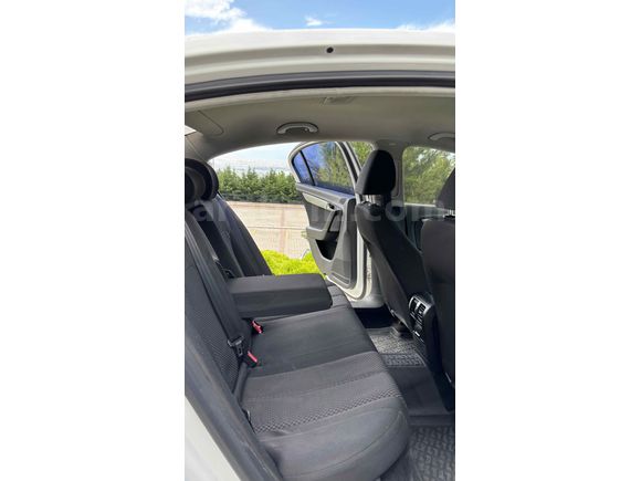 Sahibinden Volkswagen Passat 1.6 TDi BlueMotion 2013 Model 