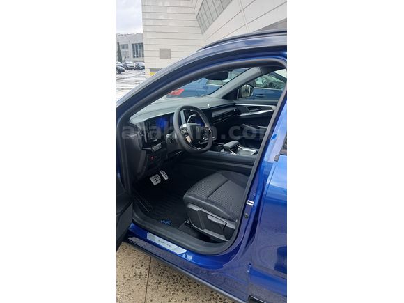 Sahibinden Renault Austral 1.3 Hybrid Techno Esprit Alpine 2024 Model 