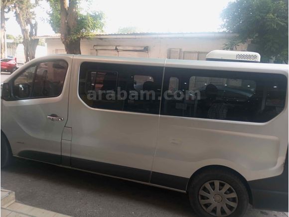 Galeriden Renault Trafic Passenger 1.6 dCi İzmir