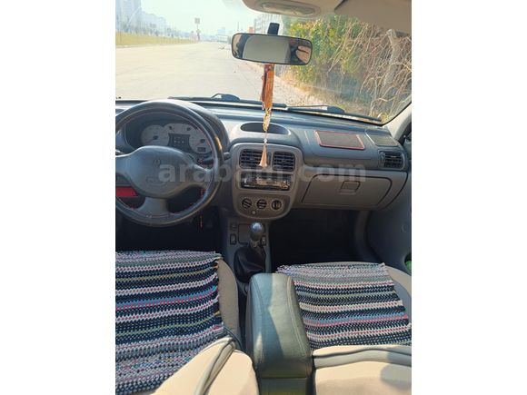 Sahibinden Renault Clio 1.4 2001 Model Klimali