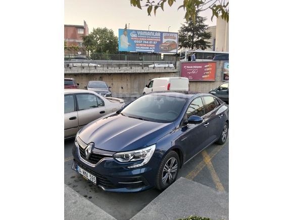 Sahibinden Renault Megane 1.3 TCe Touch 2023 Model