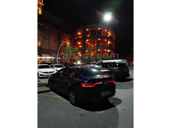 Sahibinden Renault Megane 1.3 TCe Touch 2023 Model