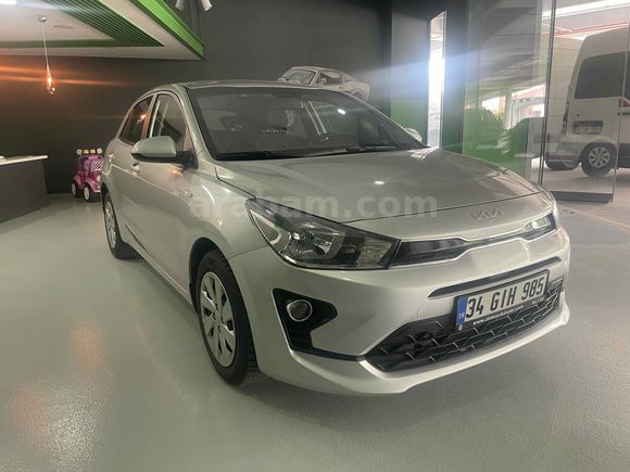 Galeriden Kia Rio 1.4 CVVT Cool 2022 Model İstanbul
