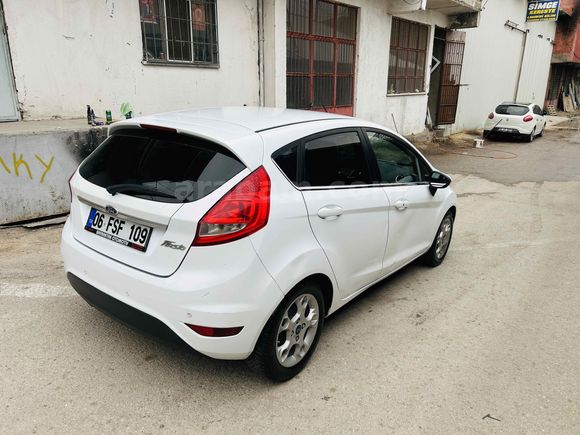 Sahibinden Ford Fiesta 1.4 TDCi Titanium 2012 Model 