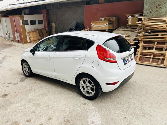Sahibinden Ford Fiesta 1.4 TDCi Titanium 2012 Model 