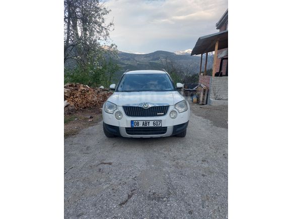 Sahibinden Skoda Yeti 1.6 TDI Elegance Greenline 2012 Model  228.000 km Beyaz