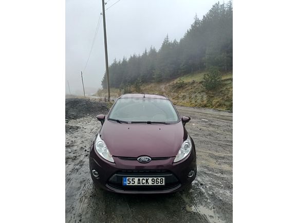 Sahibinden Satılık Ford Fiesta 1.4 Titanium 2011 Model  Bordo
