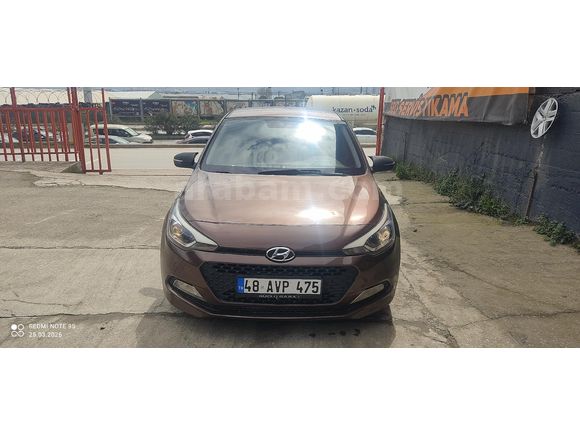 Sahibinden Hyundai i20 1.2 MPI Style 2015 Model