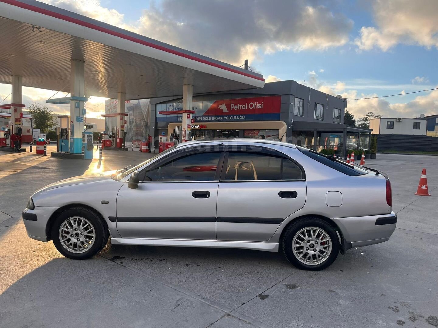 Sahibinden Mitsubishi Carisma 1.6 Avance 2001 Model 5