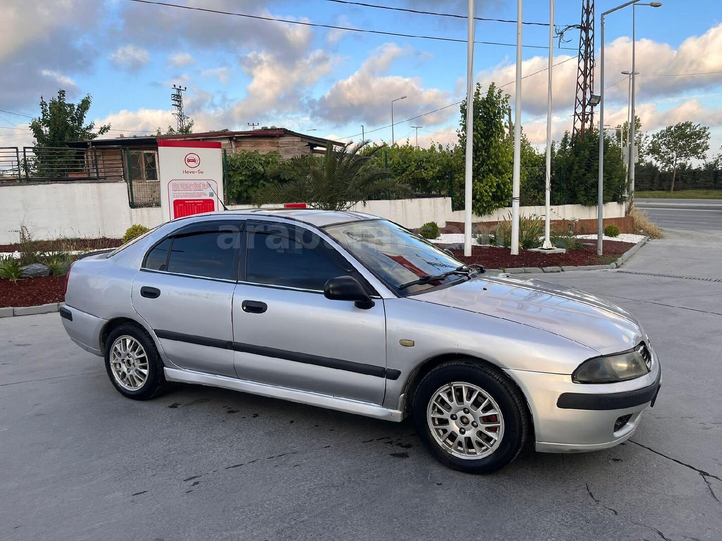 Sahibinden Mitsubishi Carisma 1.6 Avance 2001 Model 3