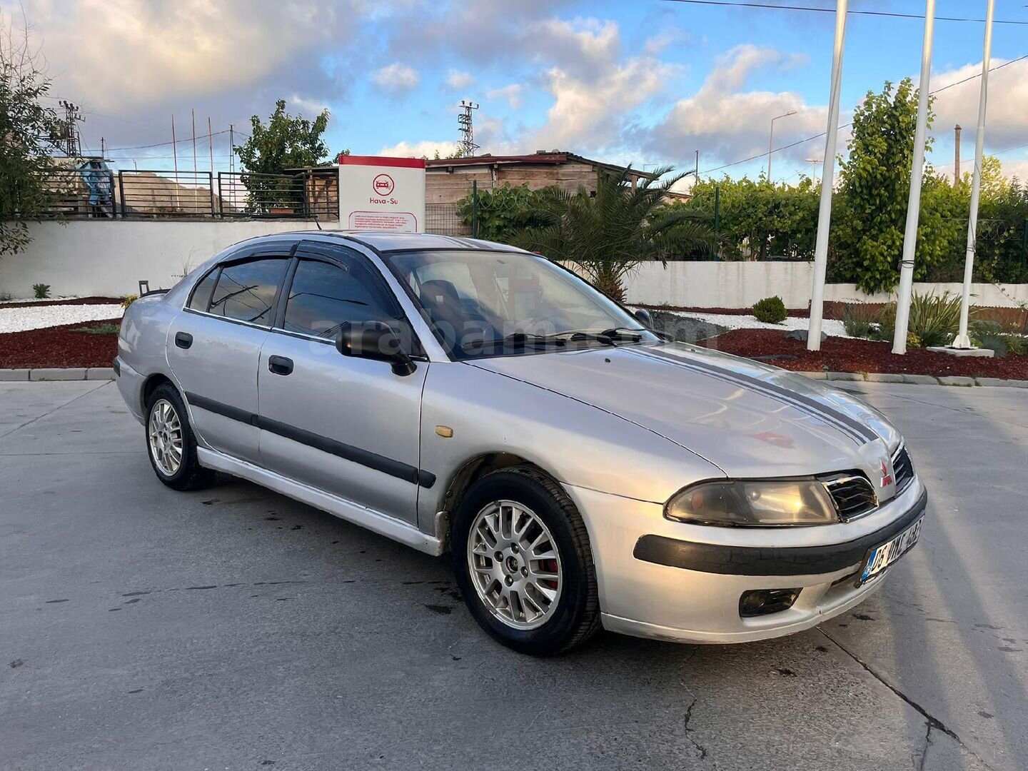 Sahibinden Mitsubishi Carisma 1.6 Avance 2001 Model 4