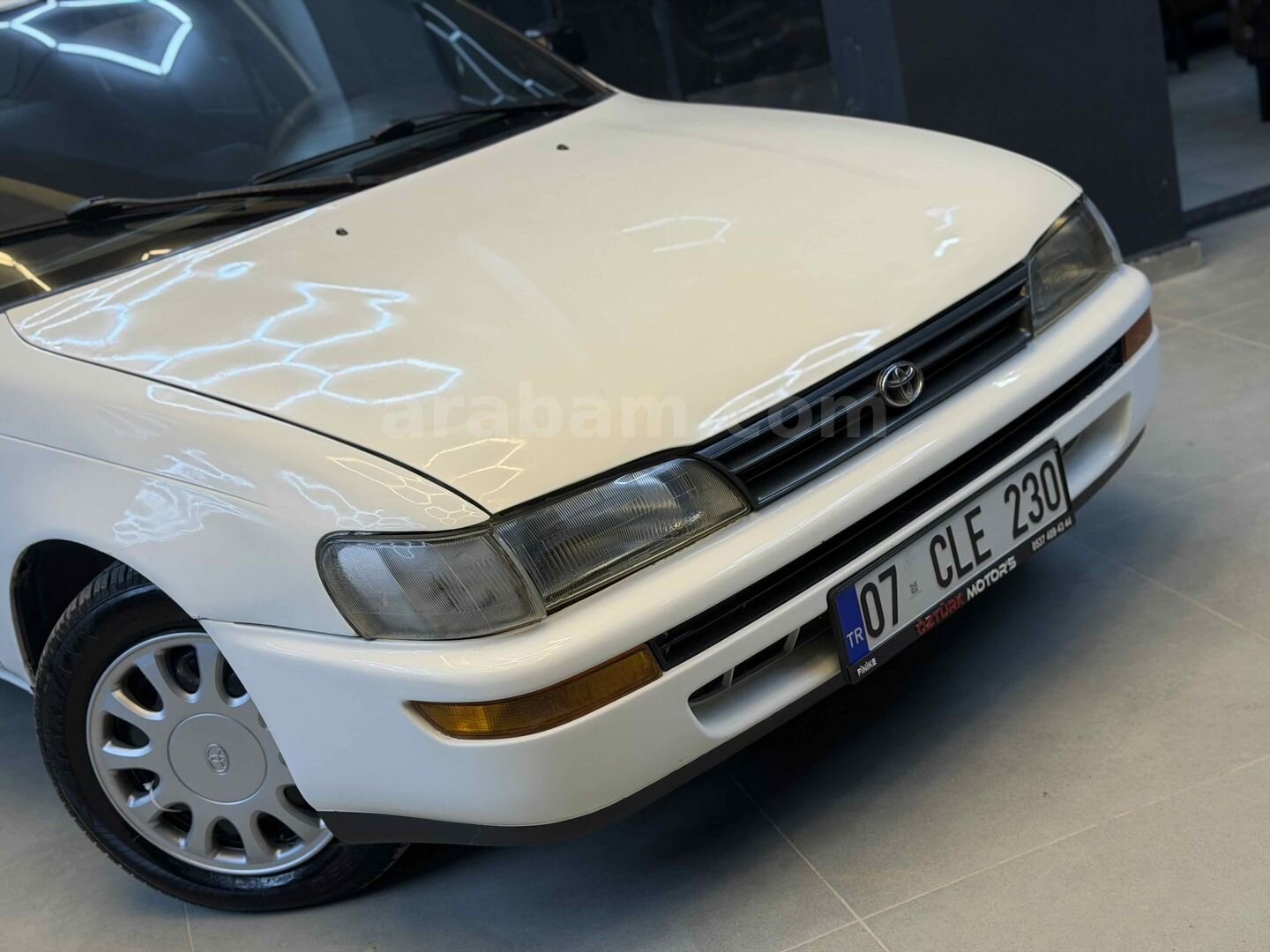 Galeriden Toyota Corolla 1.6 GLi 1998 Model Antalya 305.000 km Beyaz 5