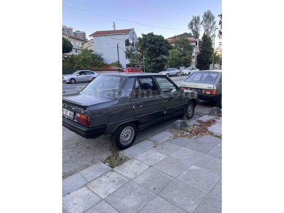 Muhcar Motors’tan Renault R 9 1.4 Broadway 1987 Model İstanbul