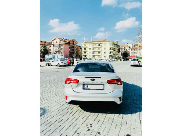 Sahibinden Ford Focus 1.5 TDCi Titanium 2021 çıkışlı 