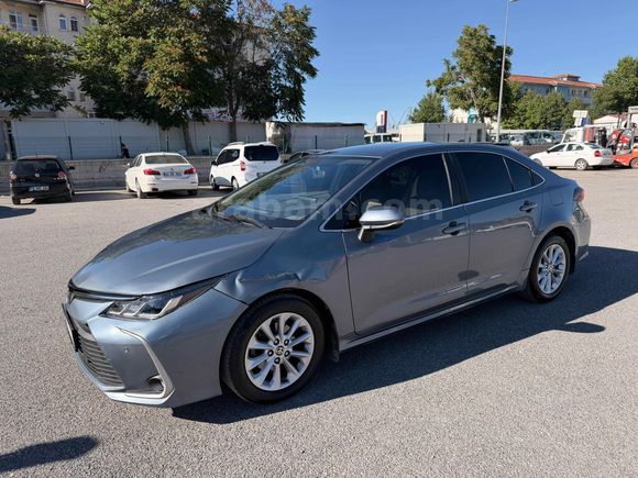 Son 1 hafta Sahibinden Toyota Corolla 1.5 Dream 2022 Model Malatya 33.900 km Gri (metalik)
