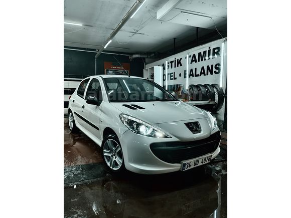 Emsali İlla Ki Olan 42.000 KM Peugeot 206+ 1.4 Comfort 2011