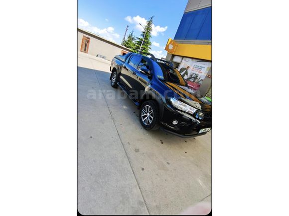 Sahibinden Toyota Hilux 2.4 D-4D 4x2 Adventure 2015 Model