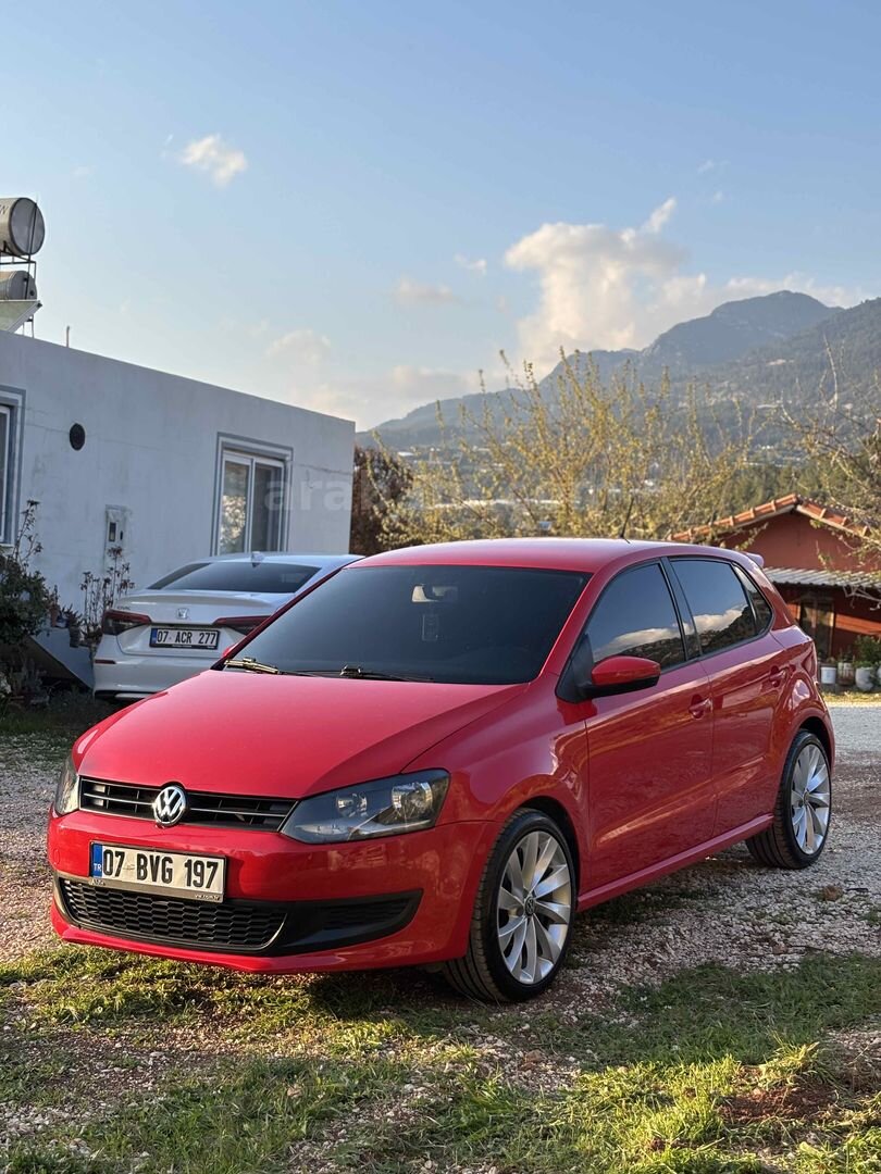 Sahibinden Volkswagen Polo 1.4 Comfortline 2010 Model Antalya 95.000 km Kırmızı 3