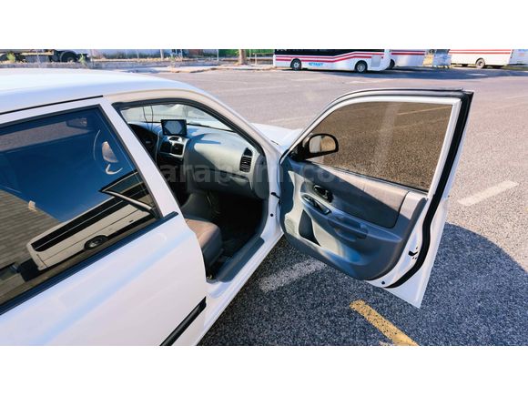 Sahibinden Hyundai Accent 1.3 Admire 2005 Model 