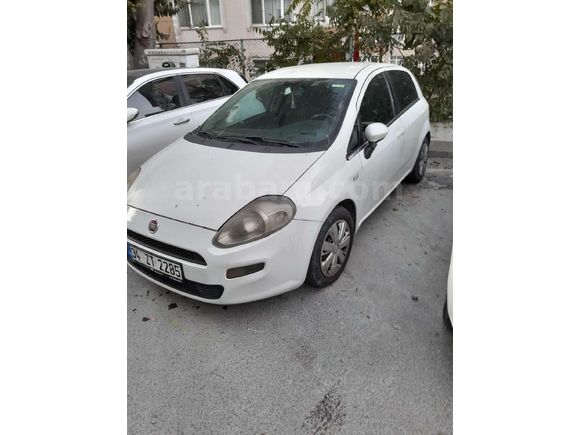 Sahibinden Fiat Punto 1.3 Multijet Pop 2013 Model İstanbul 234.000 km Beyaz