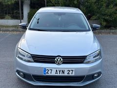 Sahibinden Volkswagen Jetta 1.6 TDi Comfortline 2014 Model  214.000 km Gri (Gümüş)
