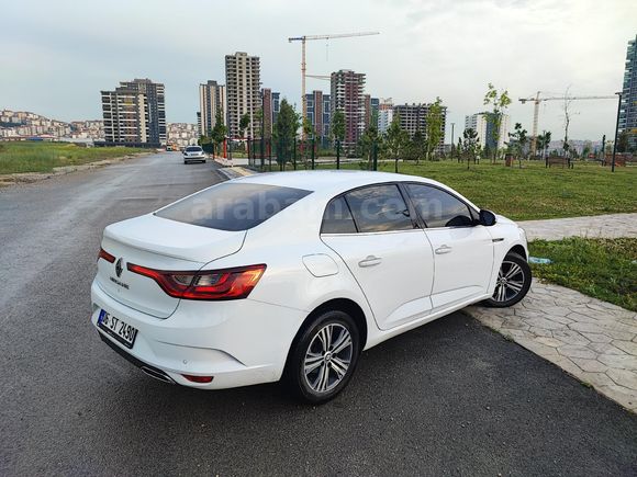 Sahibinden Renault Megane 1.3 TCe Touch 2023 Model