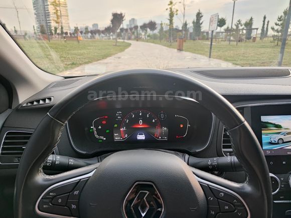 Sahibinden Renault Megane 1.3 TCe Touch 2023 Model