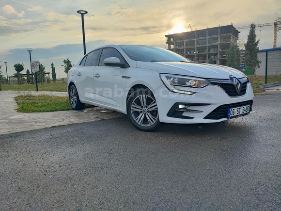 Sahibinden Renault Megane 1.3 TCe Touch 2023 Model
