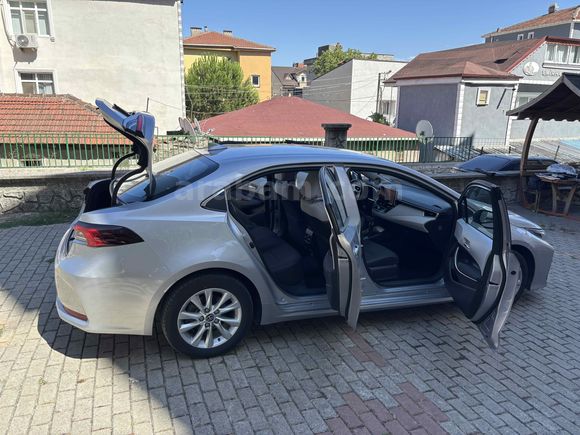 Sahibinden Toyota Corolla 1.5 Dream 2024 Model 