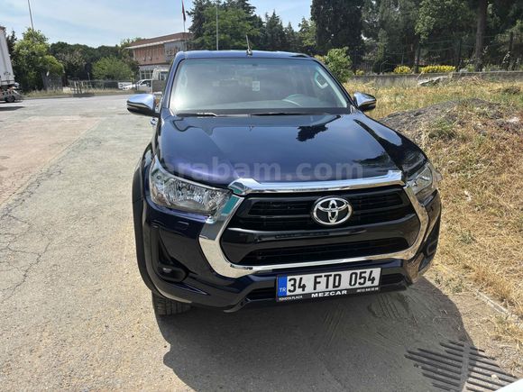 Sahibinden Toyota Hilux 2.4 D-4D 4x2 Adventure 2022 Model 