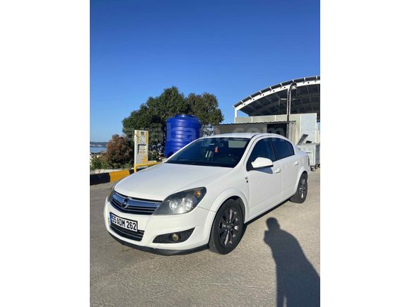 Sahibinden Opel Astra 1.3 CDTI Enjoy 111.Yıl 2010 Model Beyaz
