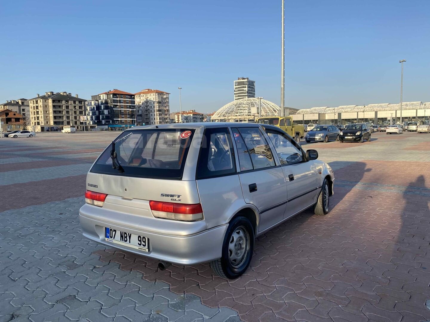 Sahibinden Suzuki Swift 1.3 GLX 2001 Model Isparta 170.000 km Gri 5